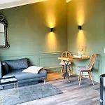 Rosenhof-lodge 住宿加早餐酒店 Hanerau-Hademarschen