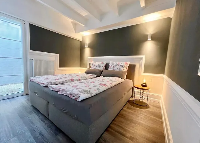 Rosenhof-lodge Frühstückspension 3*